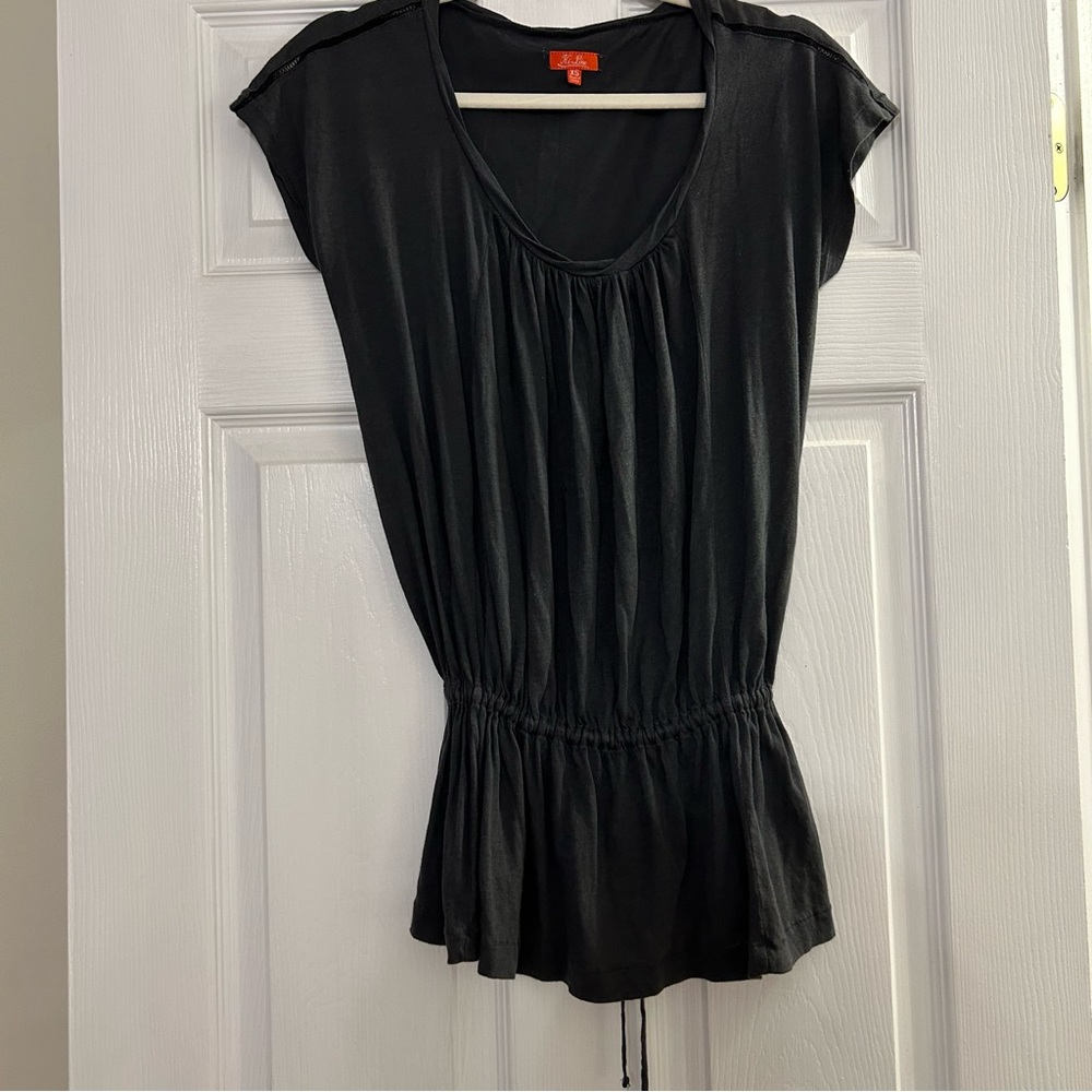Hi-Line Ruched Tie Cinch Adjustable Waist Peplum T shirt Grey XS